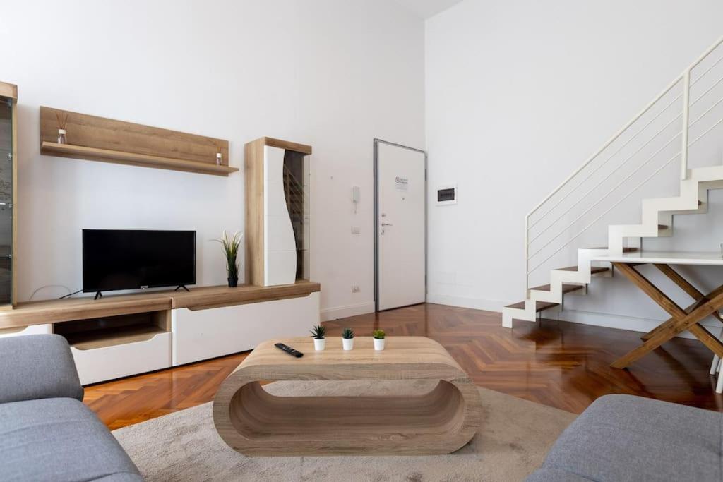 Loft2 Via Morosini Centro Varese - Ixihome Dış mekan fotoğraf